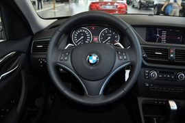2010款宝马X1 xDrive28i
