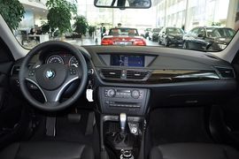 2010款宝马X1 xDrive28i
