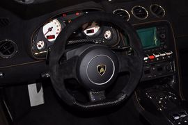 2011款兰博基尼盖拉多LP570-4 Spyder Performante