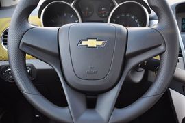 2011款雪佛兰科鲁兹 1.6SE AT变形金刚版