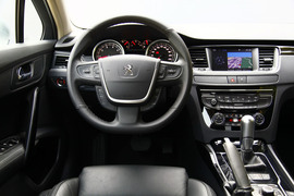 2011款标致508 2.3L旗舰版测试实拍