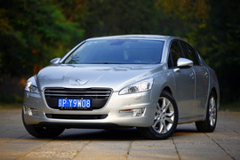 2011款标致508 2.3L旗舰版测试实拍