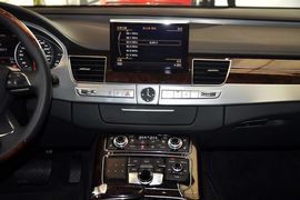 2011款奥迪A8L W12 6.3L FSI