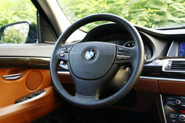 2010款宝马5系GT 535i 领先型试驾实拍