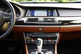 2010款宝马5系GT 535i 领先型试驾实拍