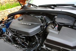 2012款沃尔沃S60 1.6T试驾