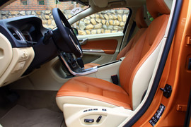 2012款沃尔沃S60 1.6T试驾