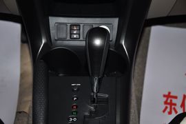   2011款一汽丰田RAV4 2.4L自动豪华版到店实拍