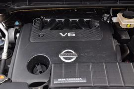 2011款东风日产楼兰 3.5L V6