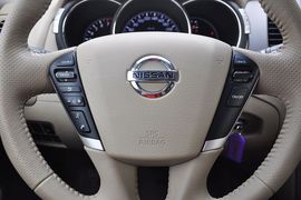 2011款东风日产楼兰 3.5L V6