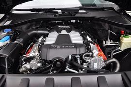 2012款奥迪Q7 3.0TFSI技术型到店实拍