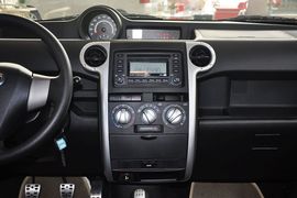 2010款 长城哈弗M2 1.5L两驱豪华型