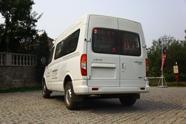2011款上汽大通V80密云试驾