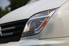 2011款上汽大通V80密云试驾