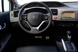 :2012款本田思域2.0L TYPE-S自动导航版大理试驾