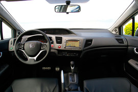 :2012款本田思域2.0L TYPE-S自动导航版大理试驾