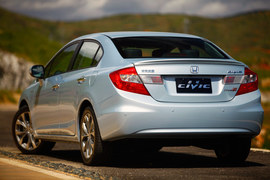 :2012款本田思域2.0L TYPE-S自动导航版大理试驾