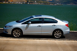 :2012款本田思域2.0L TYPE-S自动导航版大理试驾