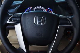 2011款广汽本田奥德赛 2.4L劲秀舒适版