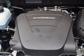 2011款双龙柯兰多 2.0L自动四驱豪华导航版