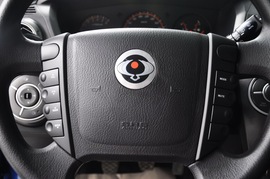 2011款双龙爱腾 G23D两驱舒适导航版