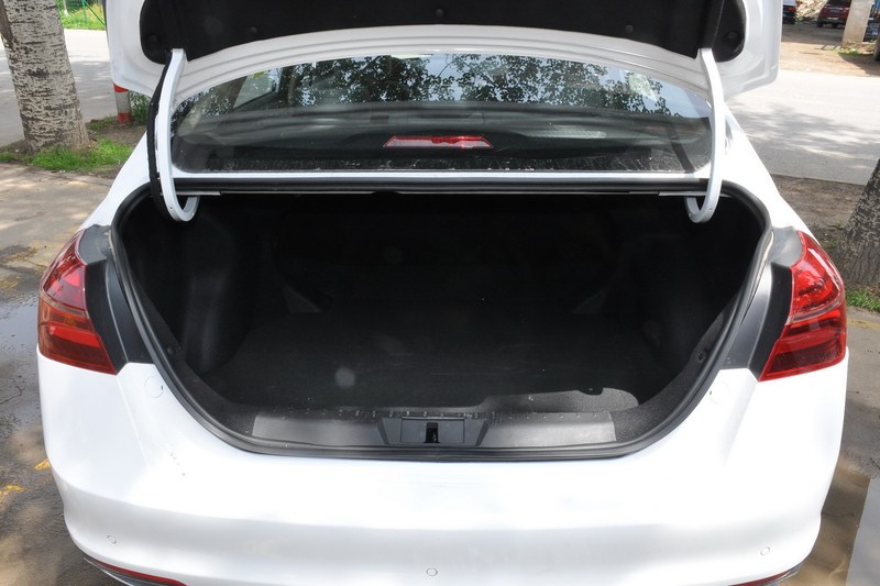 【 吉利新帝豪图片】_2018款 1.5L CVT向上互