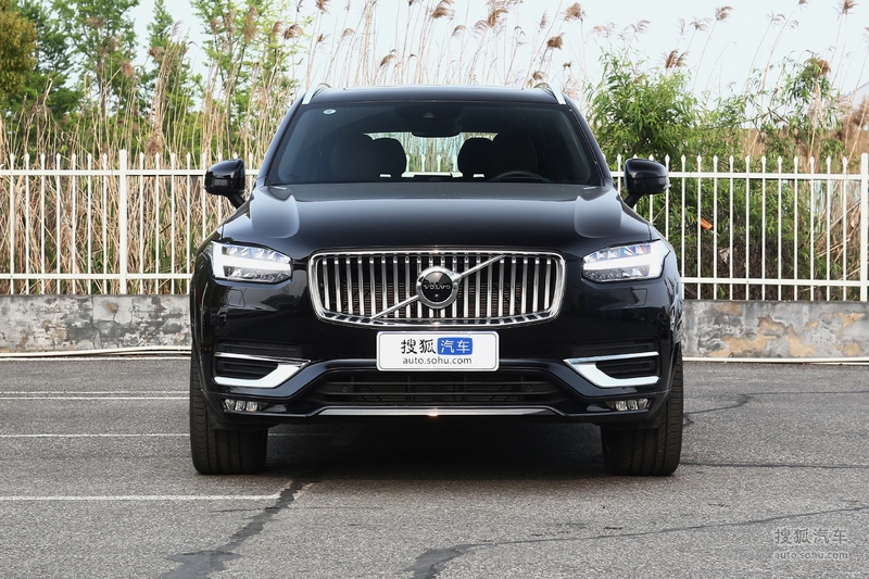 2021款沃尔沃xc90b6智雅豪华版7座