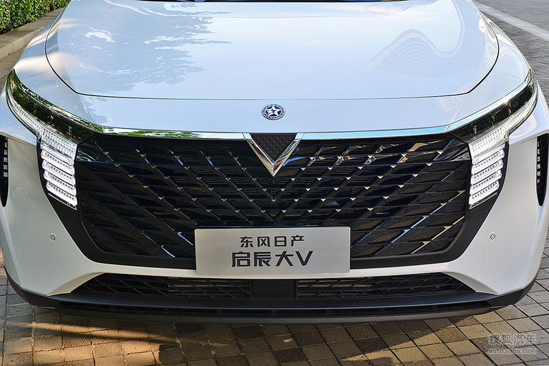 【车型对比】东风日产启辰 大v pk 长安 cs75plus_搜狐汽车