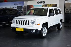 Jeep自由客