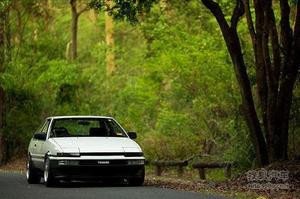  TOYOTA AE86 Trueno Coupe