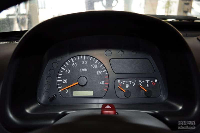 众泰 众泰汽车 江南tt 2010款江南奥拓0.8l手动标准型 高清图片