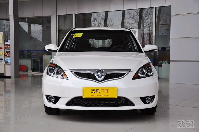 长安悦翔两厢2009款1.5L+手动舒适版外观闪光