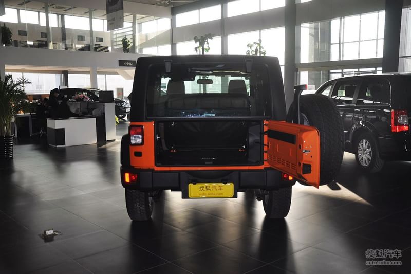 【Jeep牧马人两门版 2013款3.6L 罗宾汉底盘\/动力图片m1969384】_Jeep图片_搜狐汽车网