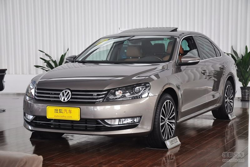帕萨特2011款3.0 V6 DSG 旗舰尊享版外观钛金