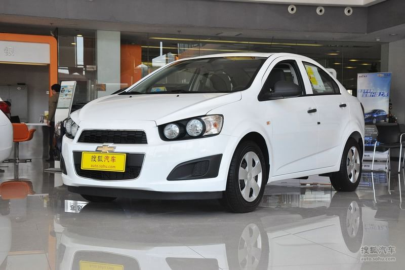 雪佛兰爱唯欧三厢2013款1.4L 自动时尚天窗版