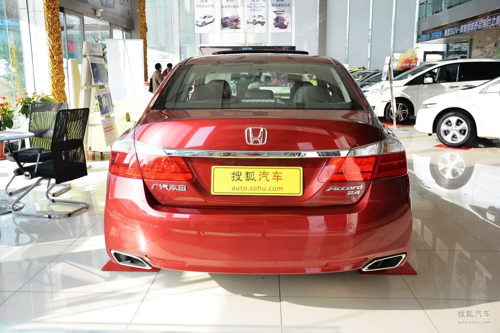 2014款本田雅阁2.4l exn豪华导航版