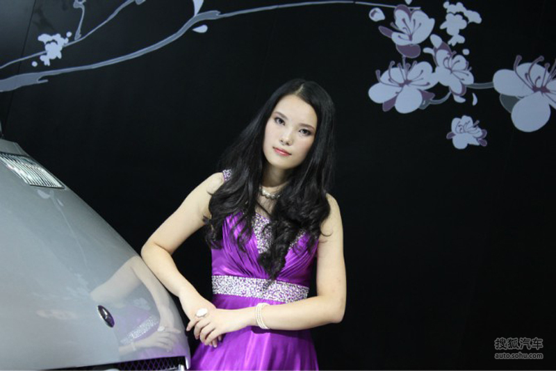 2012无锡车展美女车模图片