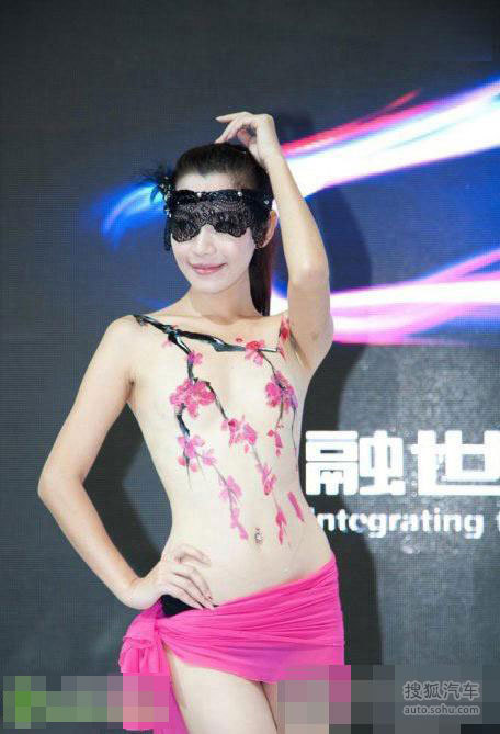 车展惊现 <em>大胆</em>超美少女<em>裸体</em>彩绘-综合<em>图片</em>-搜狐