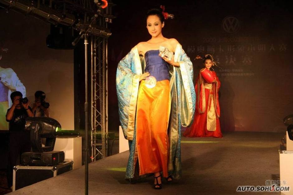 2009西安车展模特大赛图片