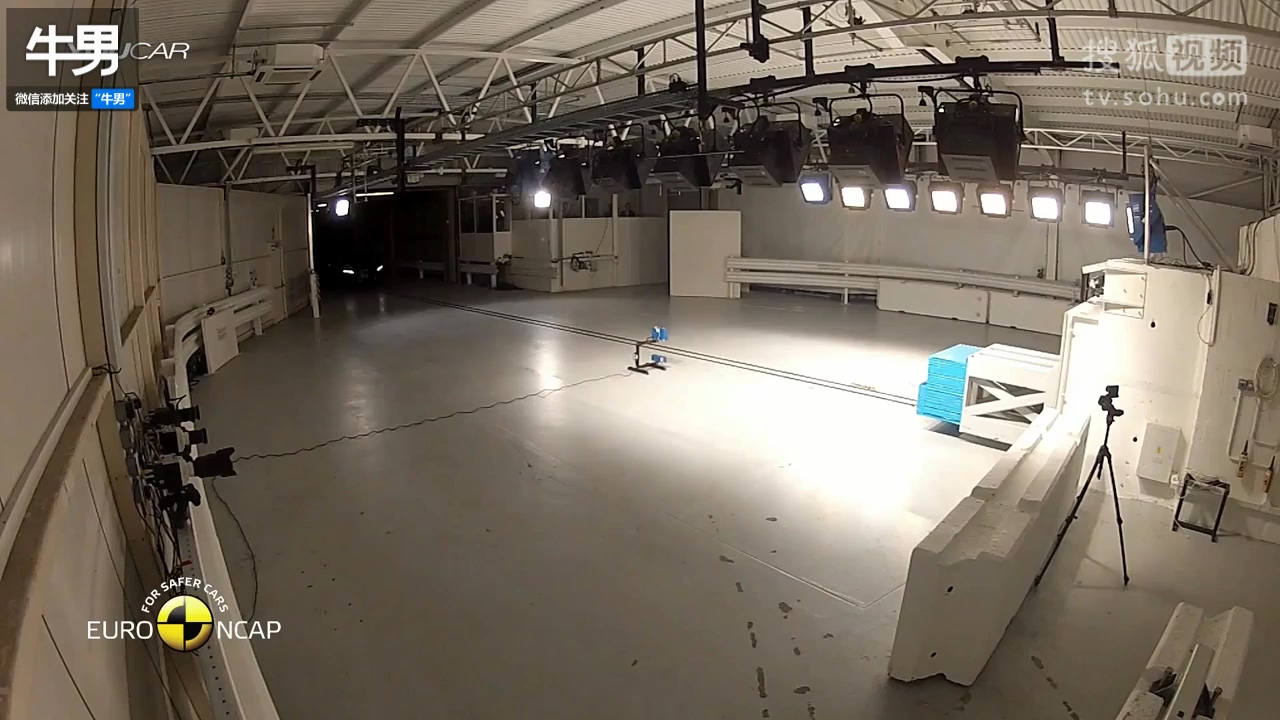 2015款奥迪TT碰撞试验