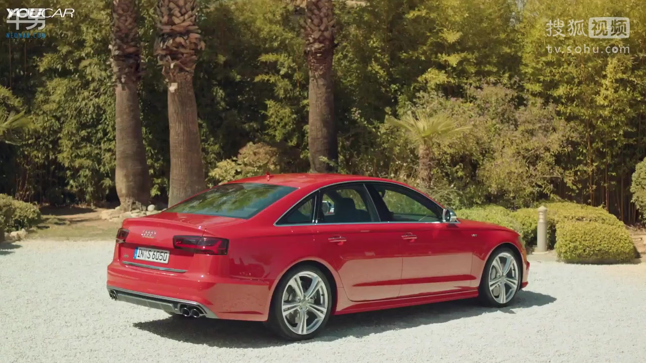 2015款奥迪S6轿车试驾超有感排气声