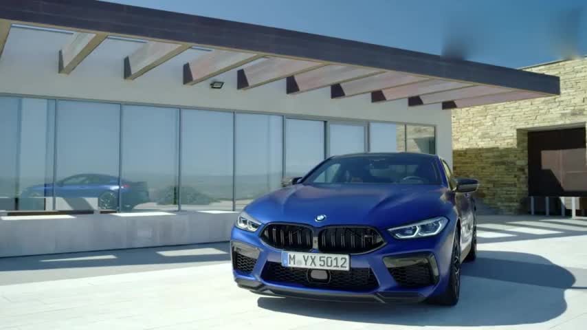 实拍2020款宝马M8双门轿跑车与宝马M8敞篷车对比