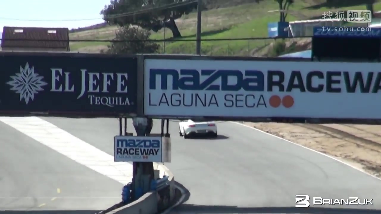 奔驰AMG GT S赛道疾驰加速