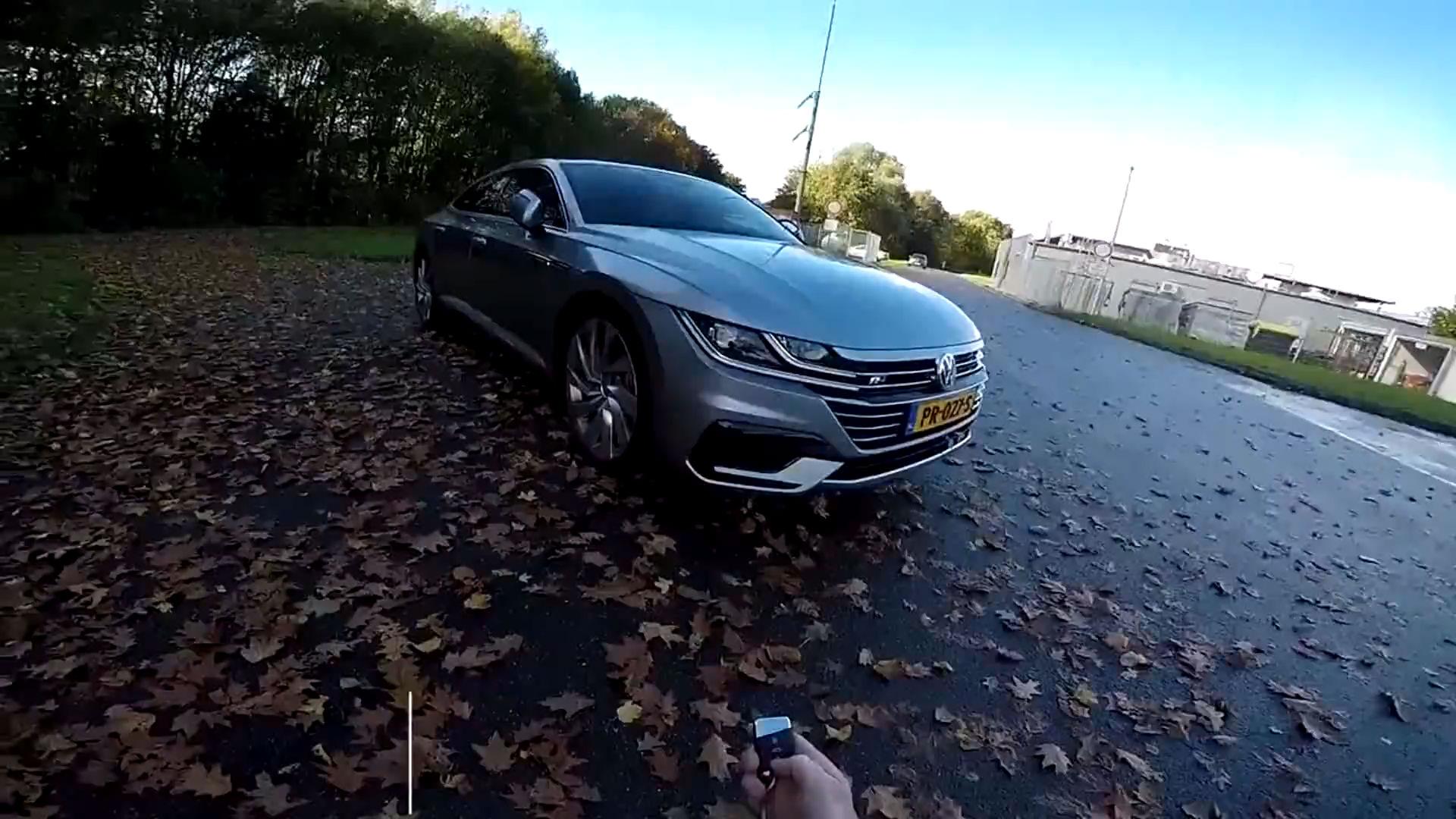 大众Arteon开上德国高速，油门踩到底后不再考虑奔驰CLA