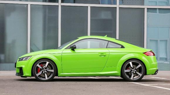 要想生活过得去，总得带点奥迪TT RS的绿