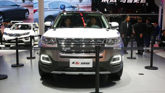 全新长安CS95震撼来袭，搭载蓝鲸2.0T发动机，你会买吗？