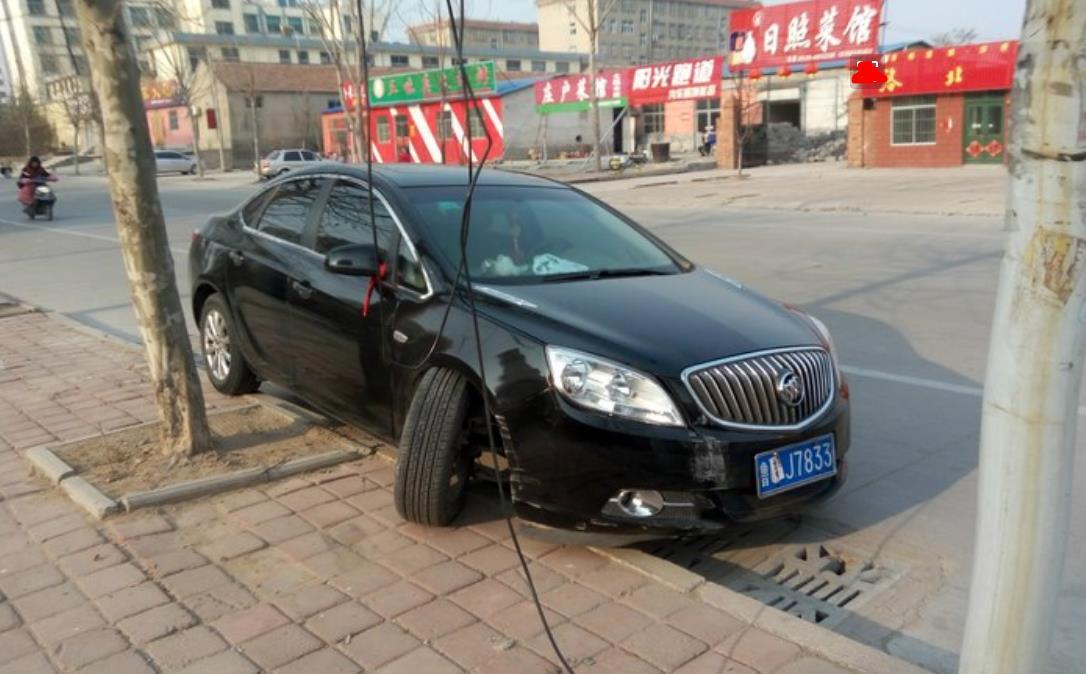 英朗卖那么好，为啥老司机不推荐买？这缺点太坑人，还不如国产车