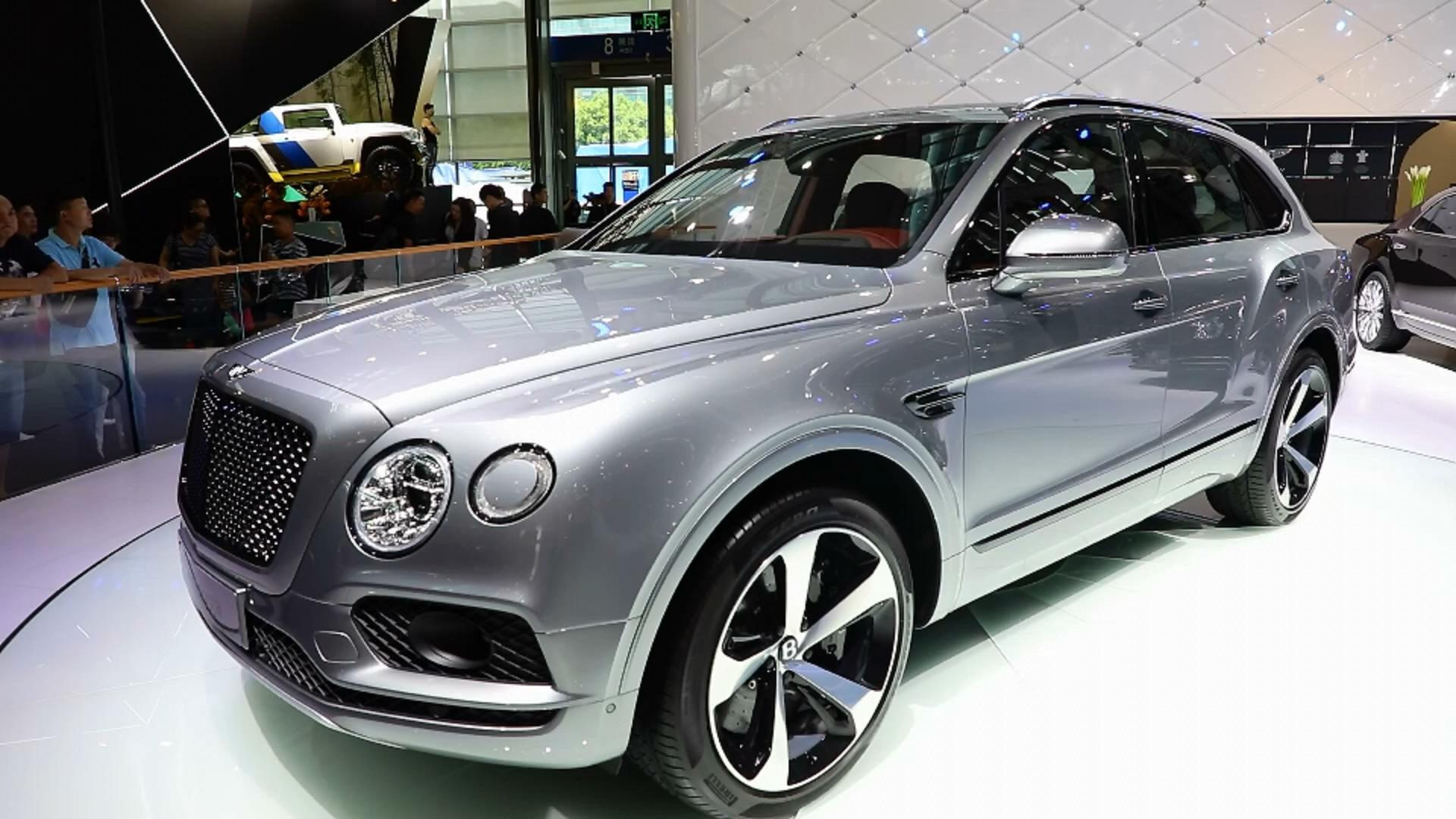 宾利添越Bentayga V8首秀华南市场