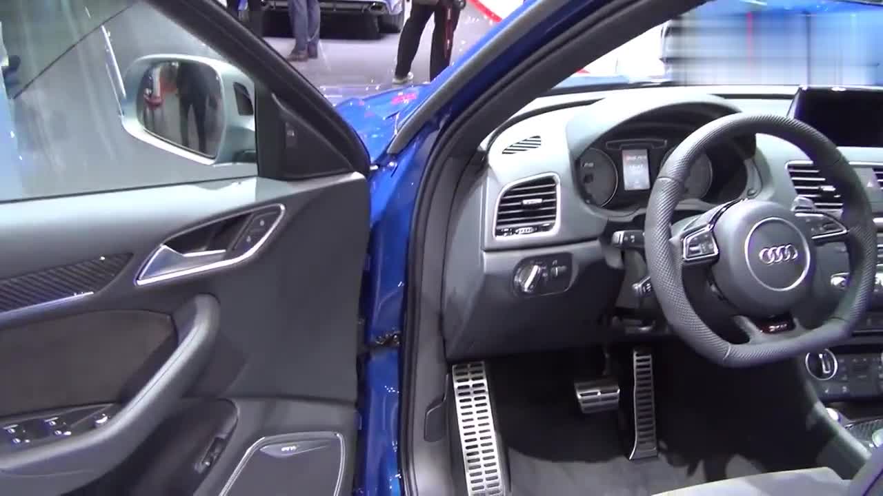 2.5T发动机+270KW，暴力机器，静态体验全新奥迪Q3 RS