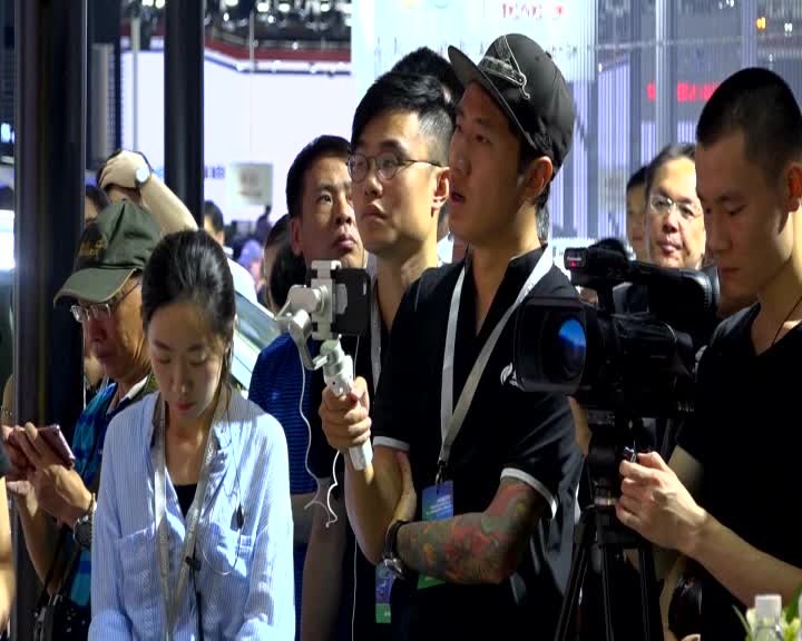 广汽三菱全线新车闪耀成都车展 欧蓝德嘉乐版正式上市